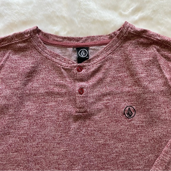 Men’s Volcom Henley - Picture 4 of 8